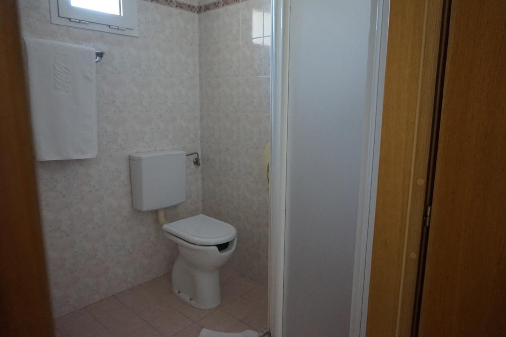 Flora Hotel 3*